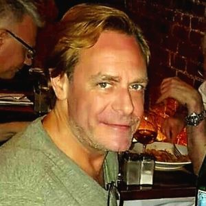 Meet your Posher, Lawrence